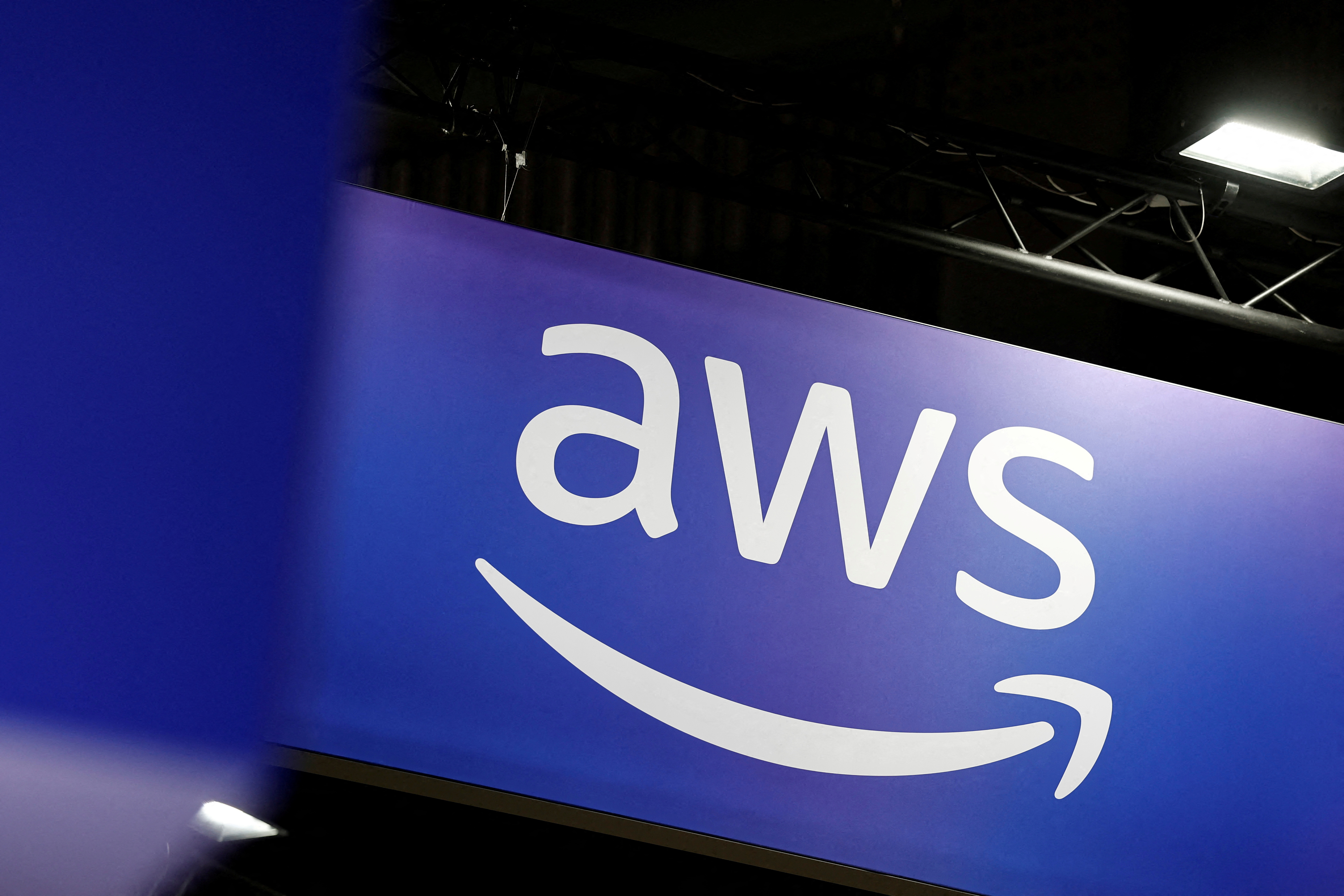 Many Websites, Apps Go Dark As Amazon's Cloud Unit Reports Global Outage