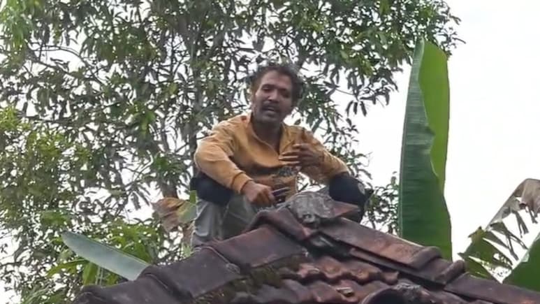 High Drama In Kerala As Man Hacks Father, Holds Police At Bay For Hours