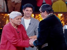 <i>Kaun Banega Crorepati 17</i>: Amitabh Bachchan Recites Famous <i>Zanjeer</i> Dialogue, Javed-Farhan Akhtar Applaud Him <i>Kaun Banega Crorepati 17</i>: Amitabh Bachchan Recites Famous <i>Zanjeer</i> Dialogue, Javed-Farhan Akhtar Applaud Him