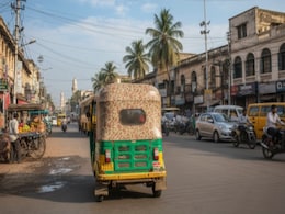 हैदराबाद: ऑटो चालक ने यात्री का चुराया फोन, फिर बैंक अकाउंट से 1.95 लाख रुपए कर दिए साफ हैदराबाद: ऑटो चालक ने यात्री का चुराया फोन, फिर बैंक अकाउंट से 1.95 लाख रुपए कर दिए साफ