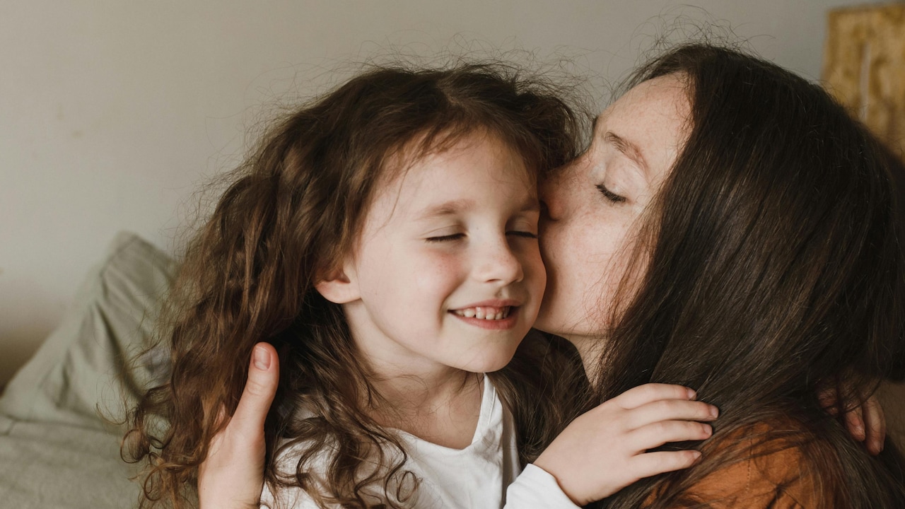 Which gifts are perfect to surprise your daughter on International Girl Child Day