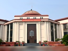 इस दंपत्ती ने शादी के 47 साल बाद लिया तलाक, हाईकोर्ट ने अंतिम फैसले में क्या-क्या कहा? इस दंपत्ती ने शादी के 47 साल बाद लिया तलाक, हाईकोर्ट ने अंतिम फैसले में क्या-क्या कहा?