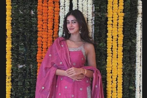 अनन्या पांडे ने दिवाली पर पहनी मम्मी भावना पांडे का इयररिंग,  दादी ने मम्मी को शादी पर किया था गिफ्ट