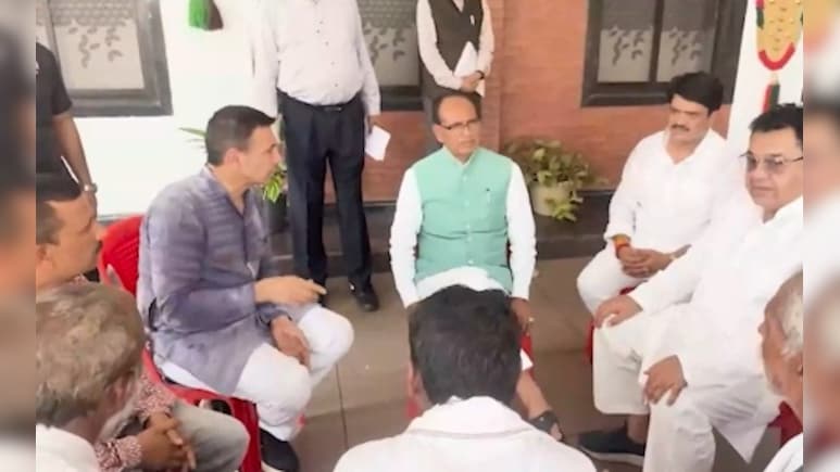 एमपी कांग्रेस प्रदेश अध्यक्ष जीतू पटवारी और मीडिया विभाग के अध्यक्ष मुकेश नायक पर FIR, जानें पूरा मामला एमपी कांग्रेस प्रदेश अध्यक्ष जीतू पटवारी और मीडिया विभाग के अध्यक्ष मुकेश नायक पर FIR, जानें पूरा मामला