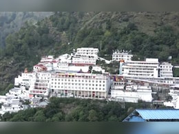 वैष्णो देवी यात्रा पर खराब मौसम का साया, 5 से 7 अक्टूबर तक रद्द रहेगी तीर्थयात्रा, जाने से पहले देख लें अपडेट