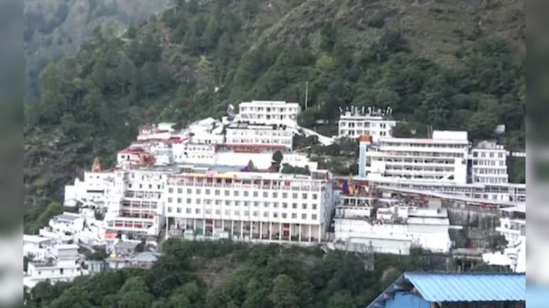 वैष्णो देवी यात्रा पर खराब मौसम का साया, 5 से 7 अक्टूबर तक रद्द रहेगी तीर्थयात्रा, जाने से पहले देख लें अपडेट