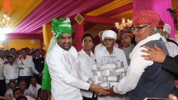 भगवान ऐसे मामा सबको दें, भांजे की शादी में भरा 2 करोड़ का मायरा, सवा करोड़ के नोटों की गड्डियां