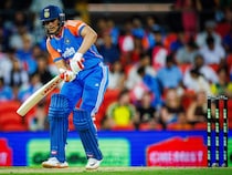 Suryakumar Yadav Defends Shubman Gills Strike Rate With "Fire And Fire" Remark