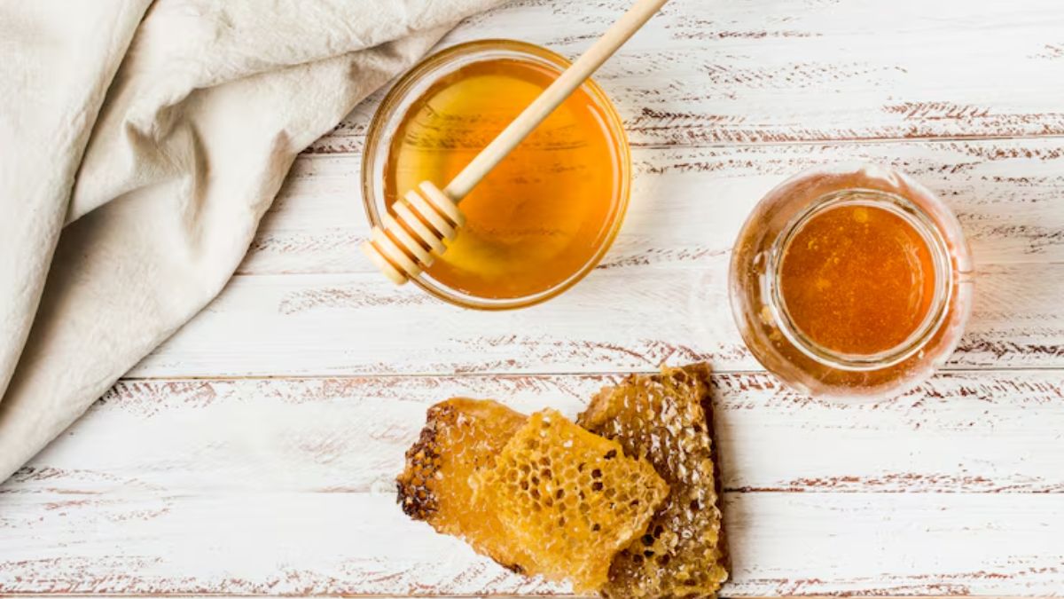 A Teaspoon Of This Nepali Honey Is A Sex Stimulant. A Jar Can Send You To The Hospital