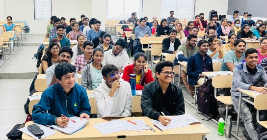 भ्रामक विज्ञापनों और उपभोक्ता के अधिकार...  IAS की तैयारी कराने वाले कोचिंग सेंटर पर क्यों लगा जुर्माना, पढ़ें