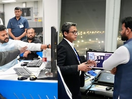 दिल्ली एयरपोर्ट पर तकनीकी खराबी के बाद एटीसी टावर पहुंचे नागरिक उड्डयन मंत्री, दिए कई निर्देश