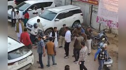 नगर परिषद बैठक बनी 'जंग का मैदान'! कांग्रेस पार्षद ने उपाध्यक्ष पर फेंकी बोतल, पुलिस ने संभाली स्थिति