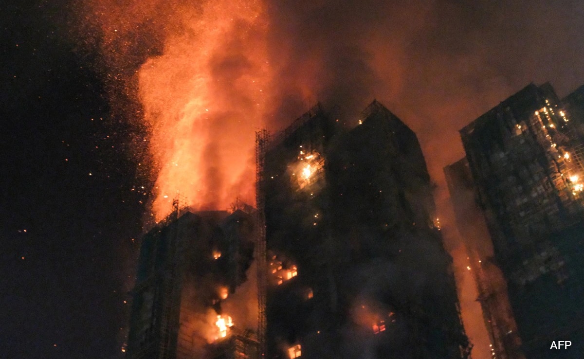 Sigaret veroorzaakte brand in Hong Kong? Werknemer gezien terwijl hij rookte vóór de tragedie