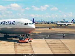 No Headphones, No Flight: United Airlines Adds New Rule To Passenger Policy