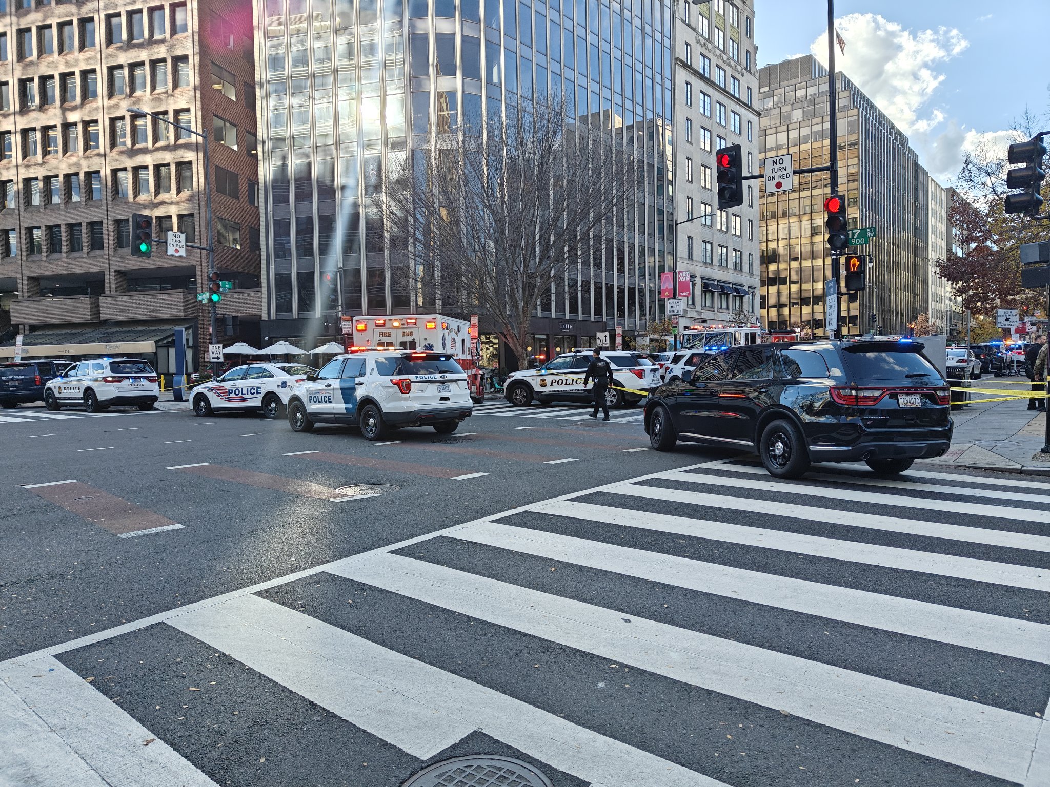 वाशिंगटन DC में व्‍हाइट हाउस के करीब गोलीबारी, दो नेशनल गार्ड्समैन को मारी गई गोली