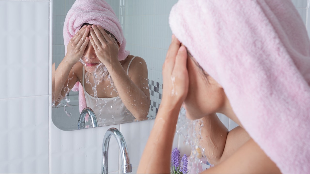 When Does Your Skin Need Double Cleansing | Demystified