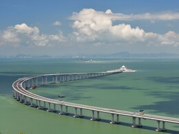 China's Incredible 55-Kilometre Bridge Is Now A Tourist Magnet- Here Is Why