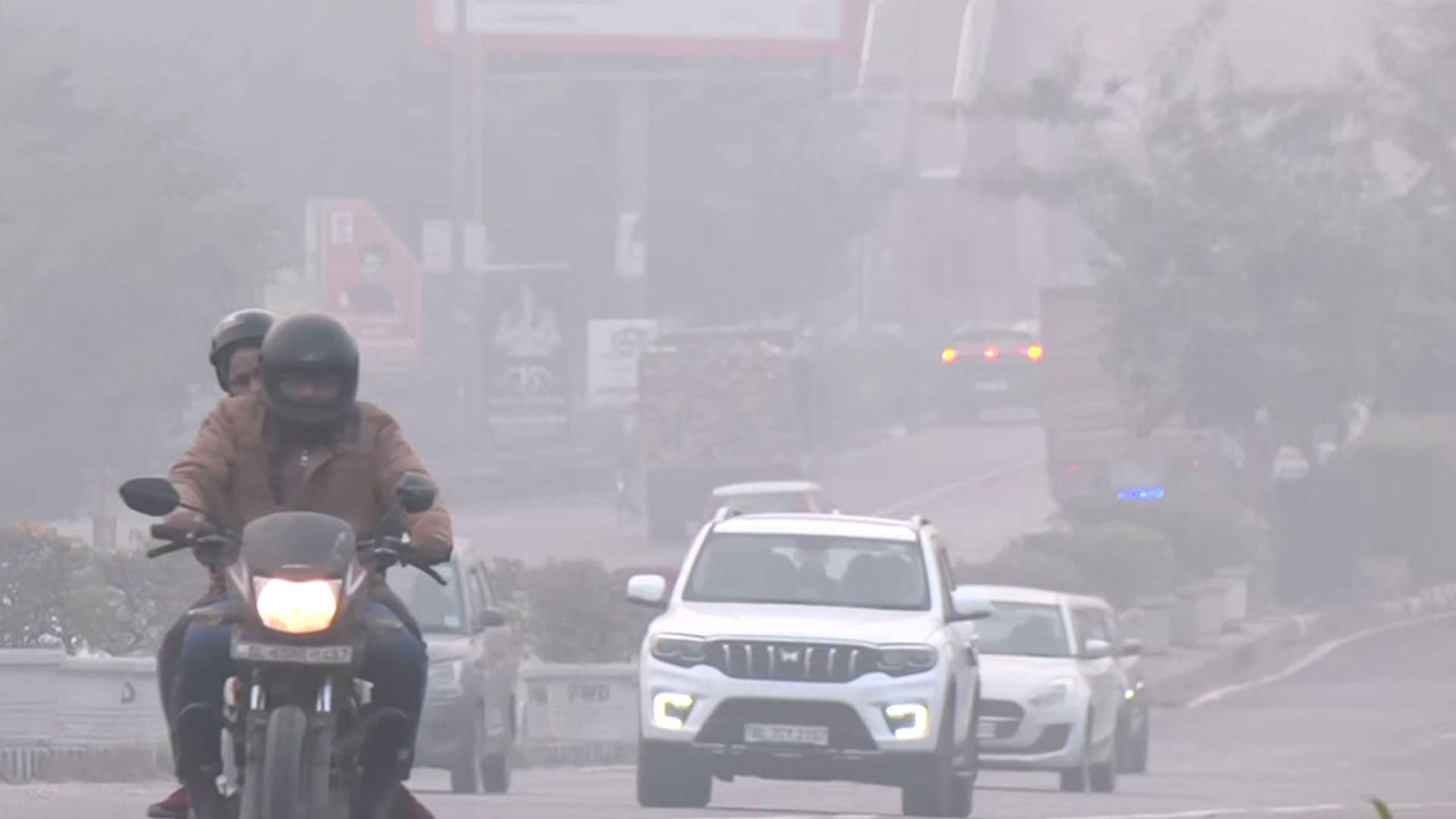 Video: Delhi Wakes Up to Hazardous Air, AQI Breaches 400 Mark