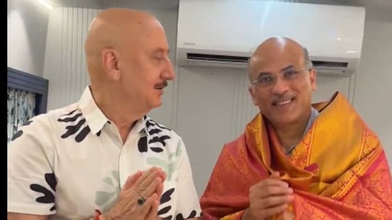 अनुपम खेर ने अपनी 549वीं फिल्म का किया ऐलान, डायरेक्टर सूरज बड़जात्या के साथ शुरू की शूटिंग अनुपम खेर ने अपनी 549वीं फिल्म का किया ऐलान, डायरेक्टर सूरज बड़जात्या के साथ शुरू की शूटिंग