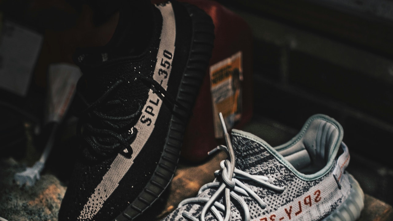 How Often You Should Replace Running Shoes? Key Signs To Check 