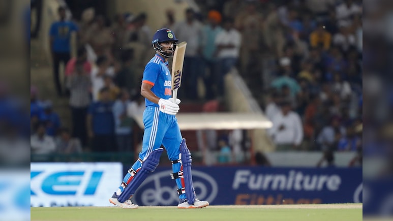 आखिर कब तक करोगे नजरअंदाज? एक बार फिर भारतीय स्टार ने शतक ठोक चयनकर्ताओं को नींद से जगाया