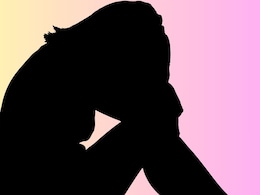 शिक्षकों ने छात्रा के अश्लील फोटो खींचे, अवैध संबंध के लिए बना रहे थे दवाब, नहीं मानी तो फोटो कर दी वायरल