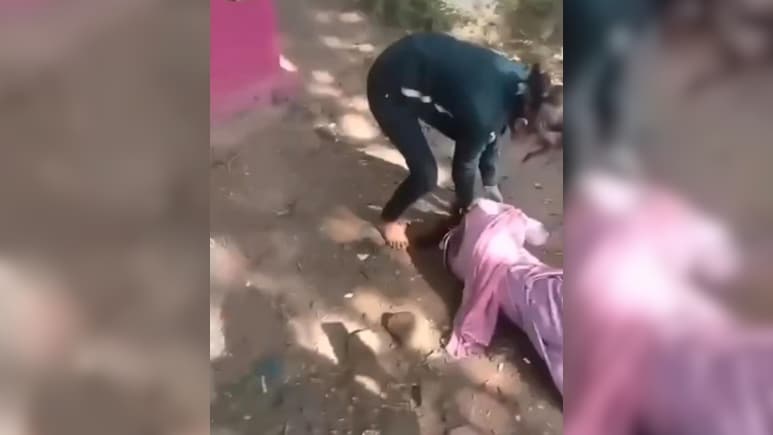 Lady Gang Scare: सुनसान जगह पर ले जाकर लड़कियों को पीटती थी लेडी गैंग, Viral Video से पोल खुलते ही पुलिस ने लिया एक्शन