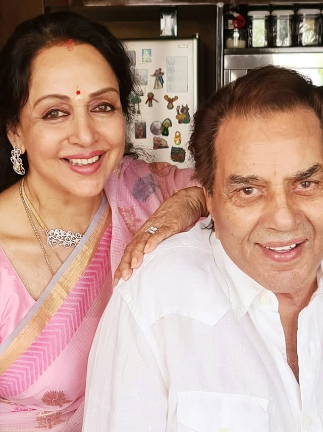 When Hema Malini Told Dharmendra That He Had To Marry Her: "I Don't Expect Anything, Just Love"