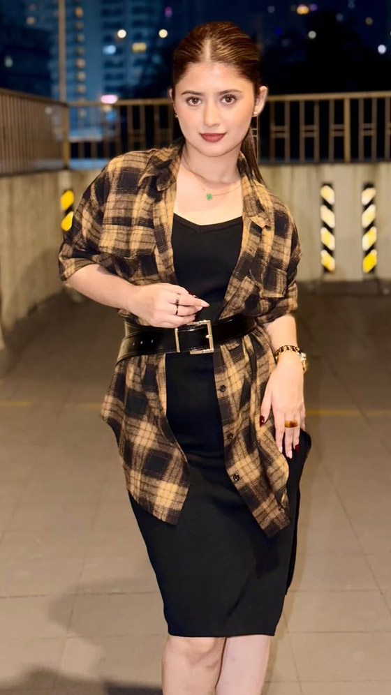 Arishfa Khan’s Effortless Night Glam