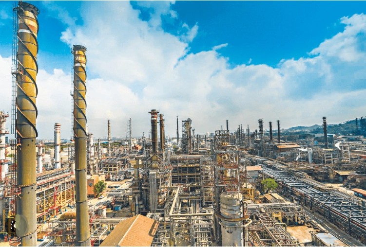 Stay Neutral On BPCL Shares Maintains Motilal Oswal Post Strong Q2, Says Capex Cycle Clarity Key To Re-Rating