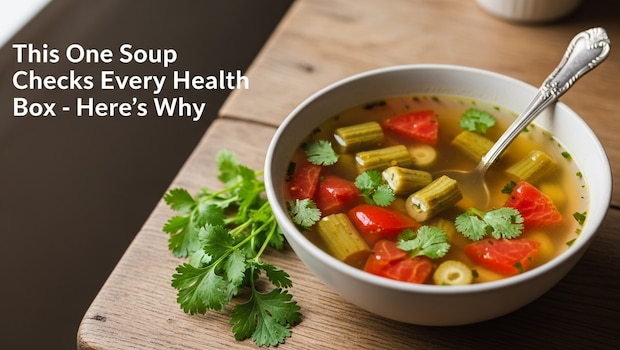 Why Health Experts Swear By Drumstick-Tomato Soup And You Should Too