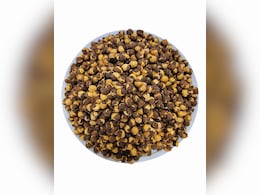 भुने चने के साथ खा लें ये 1 चीज, खून की कमी से लेकर पाचन तक में है मददगार