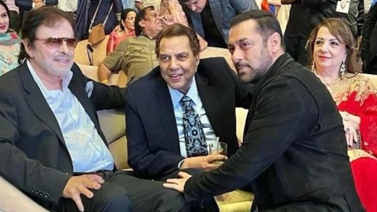 Sanjay Khan Recalls A Rifle-Point Encounter In Leh During <i>Haqeeqat</i> Shoot With Dharmendra