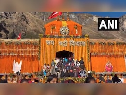 12 क्विंटल फूलों से सजा बद्रीनाथ धाम, आज से बंद होंगे मंदिर के कपाट