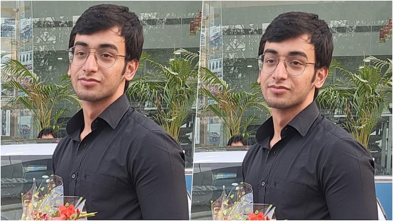 दिल्ली के सलीमगढ़ फ्लाईओवर पर दर्दनाक हादसा, ग्रेटर नोएडा अथॉरिटी के पूर्व OSD के बेटे की मौत दिल्ली के सलीमगढ़ फ्लाईओवर पर दर्दनाक हादसा, ग्रेटर नोएडा अथॉरिटी के पूर्व OSD के बेटे की मौत