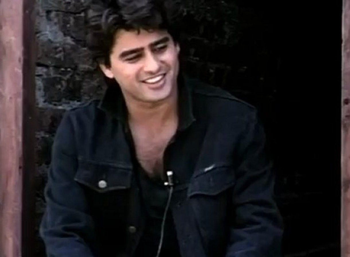 सुपरस्टार दिलीप कुमार संग रिश्ता भी नहीं बचा सका इस एक्टर का करियर, अपनी ही बुआ की बेटी से की शादी, काम के लिए मांगनी पड़ी भीख