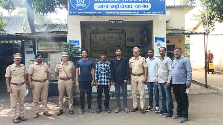 Kalyan News : शाळेला दांडी मारून अंधारात 8 अल्पवयीन मुला-मुलींचा सुरु होता 'तो' खेळ, पोलिसांनी धाड टाकताच..