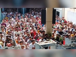 खाटूश्‍यामजी में श्रद्धालुओं की उमड़ी भीड़, रींगस से खाटू धाम तक वाहनों की लगी कतार