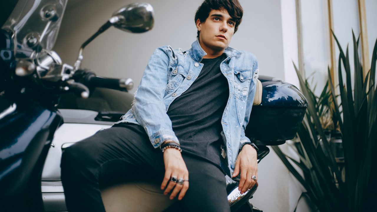 Explore stylish casual office outfits for men on Myntra Explore stylish casual office outfits for men on Myntra