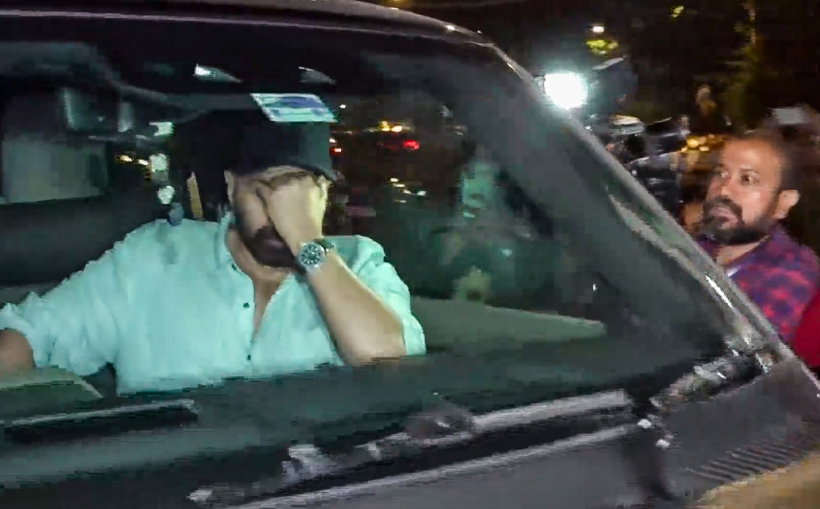 Dharmendra Health News Live Updates: सनी देओल की टीम ने दिया धर्मेंद्र का हेल्थ अपडेट, सलमान खान पहुंचे ब्रीच कैंडी अस्पताल