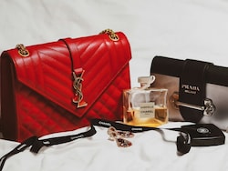 Trendy Handbags Under 1000: ये ट्रेंडी हैंडबैग्स हर लुक को बनाएंगे शानदार, प्राइस देख हो जाएंगे हैरान