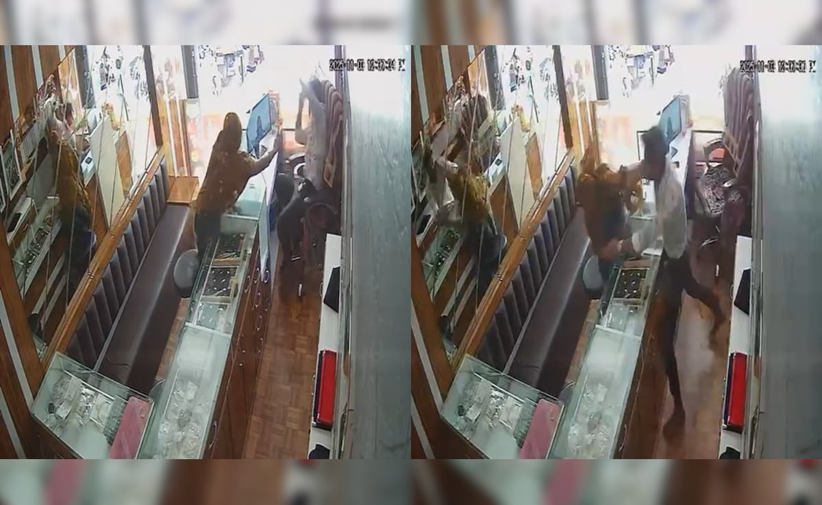 Woman Throws Chilli Powder At Jeweller In Robbery Bid, Gets Slapped 20 Times