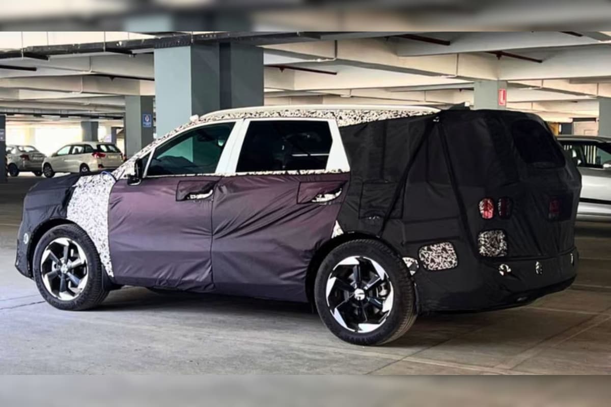 Kia Sorento spy shots