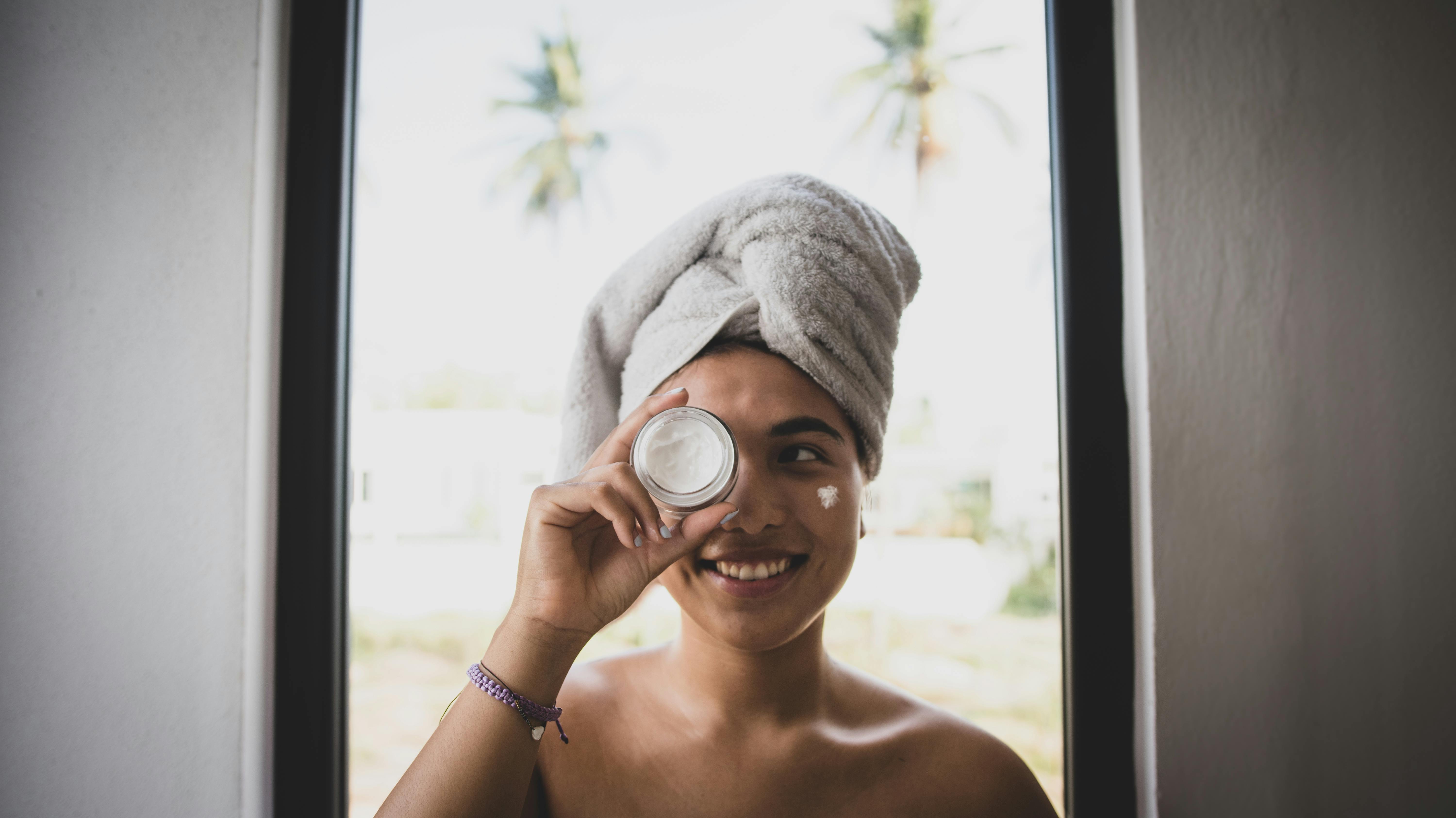 Concerned About Pores? The Doctor Explains How To Transform Your Skin In Just A Few Weeks