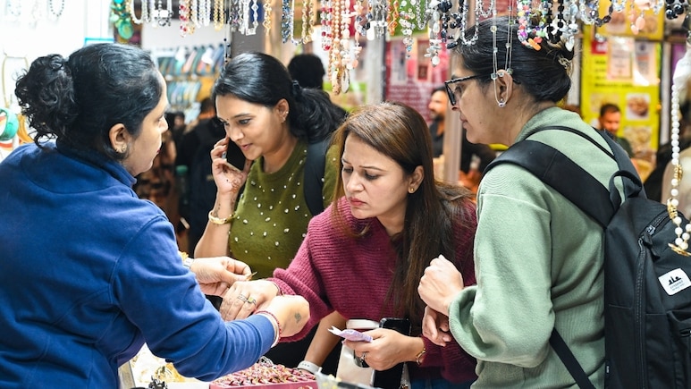 Trade Fair Delhi: 9 से 12 दिन में 4-5 महीने की कमाई! साड़ी, चूड़ियां, दालें-मसाले... कैसे छोटे उद्यमियों की कमाई बढ़ा रहा व्‍यापार मेला?