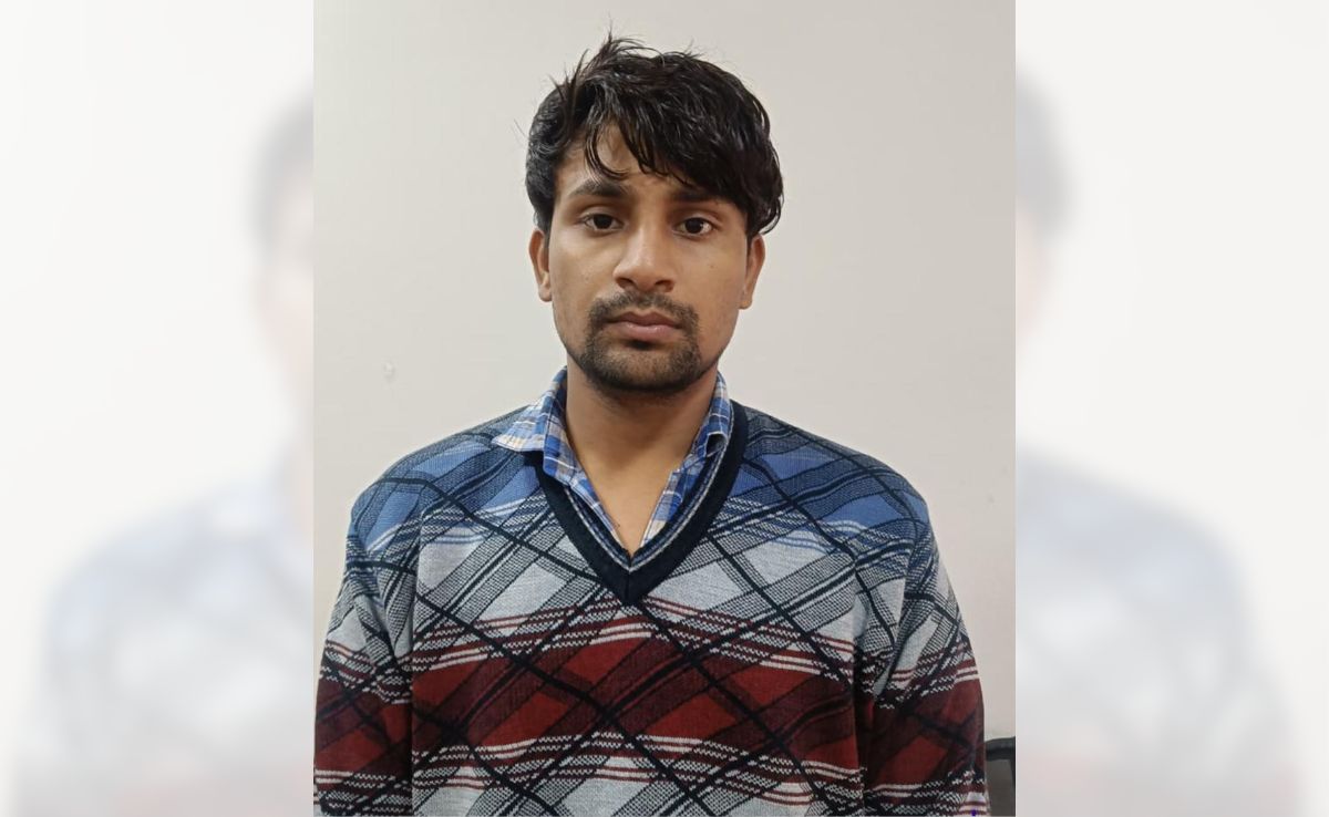 Faridabad Man Arrested as 7th Suspect in Delhi Red Fort Suicide Bombing Investigation