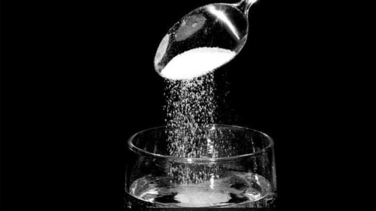 घर पर ओआरएस कैसे बना सकते हैं? डॉक्टर ने बताया ORS बनाने का स्टेप-बाय-स्टेप तरीका