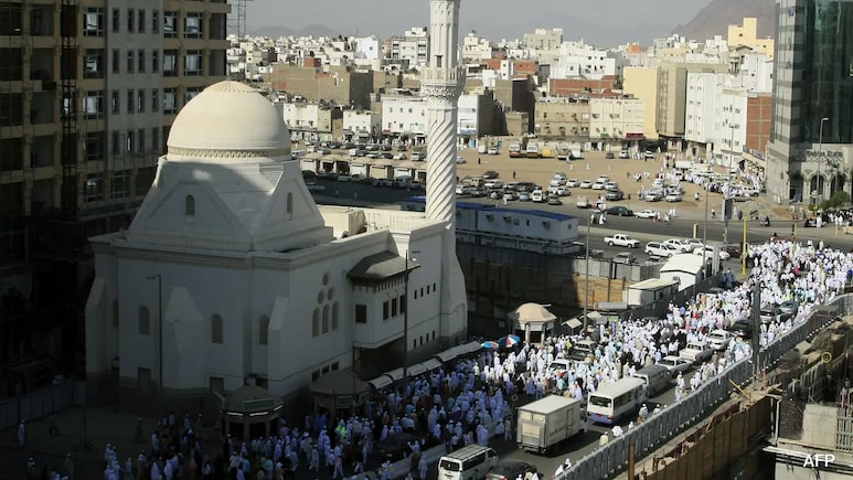 "Hyderabad Pilgrims, Hearing Only 1 Survived": A Owaisi On Saudi Bus Crash