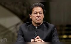 Imran Khan Sister's Big Warning Amid Rumours About His Health Inside Prison