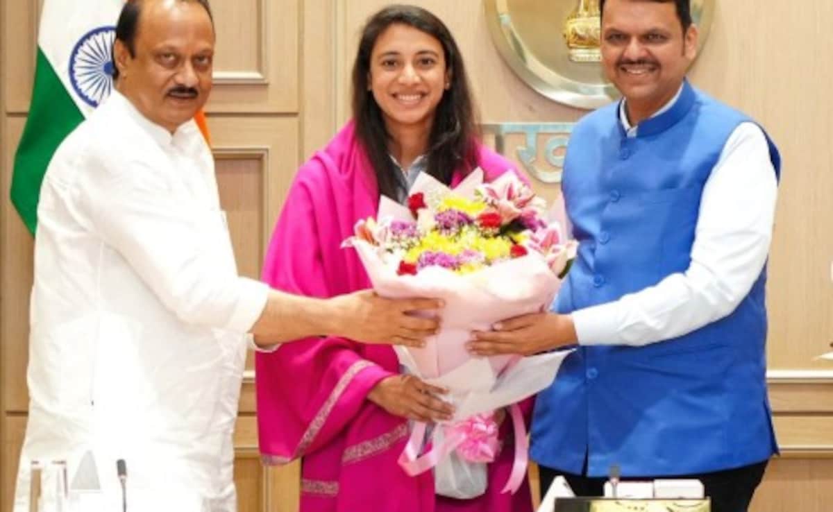 स्मृति मंधाना सहित चार खिलाड़ियों को राज्य सरकारों ने दिया इनाम, इस खिलाड़ी की तो निकल पड़ी